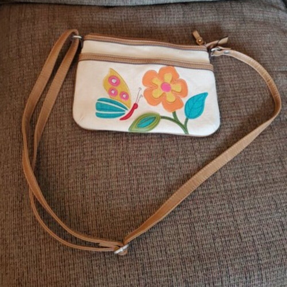 Relic Brand matching cross body purse Flower and butterfly